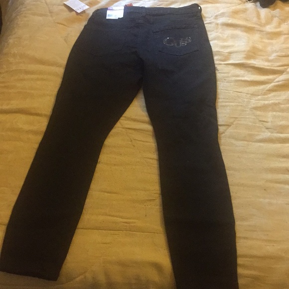 *Brand New* Guess High Rise Denim Jeans - Picture 3 of 6